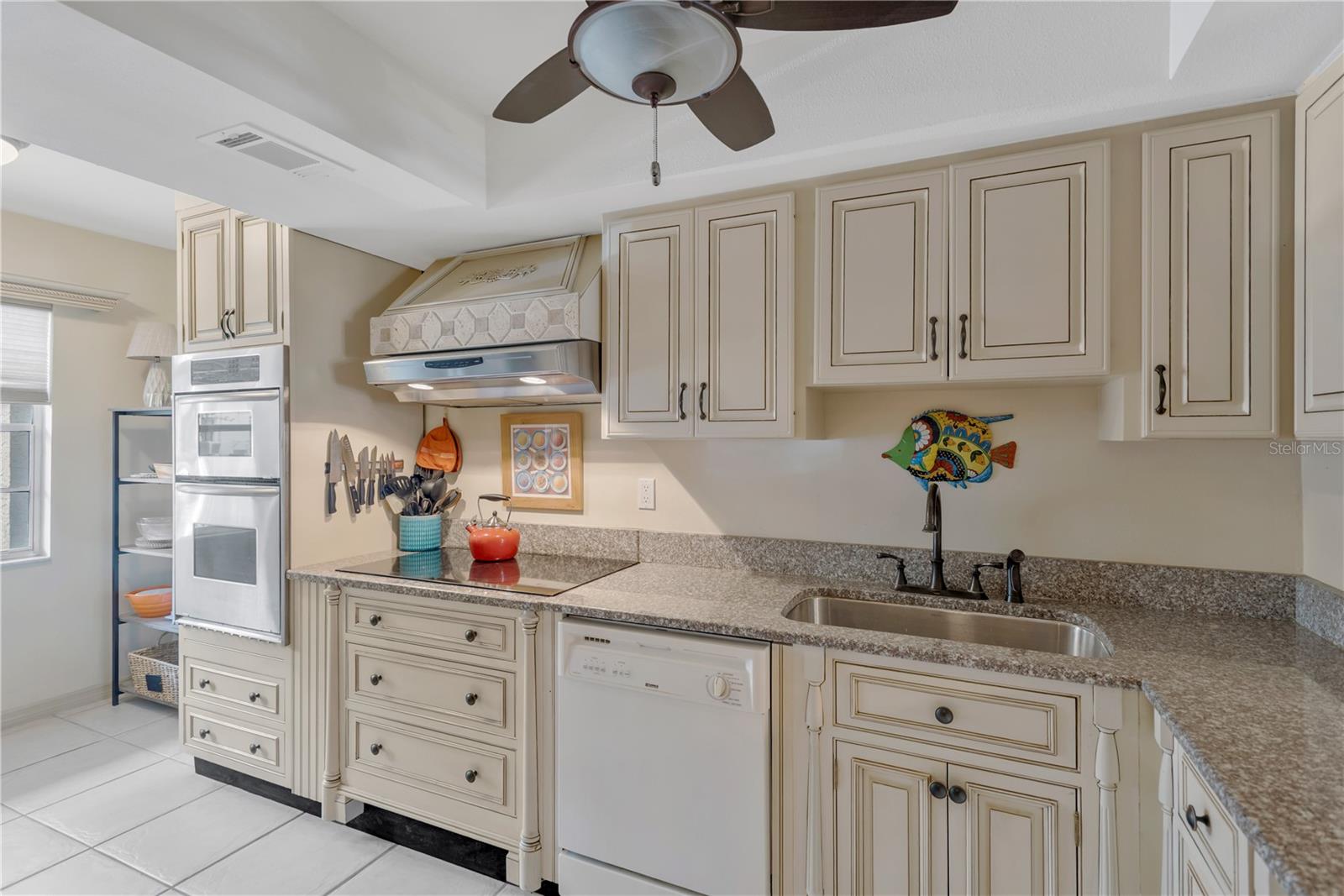 RIVER OAKS SEC B - Residential