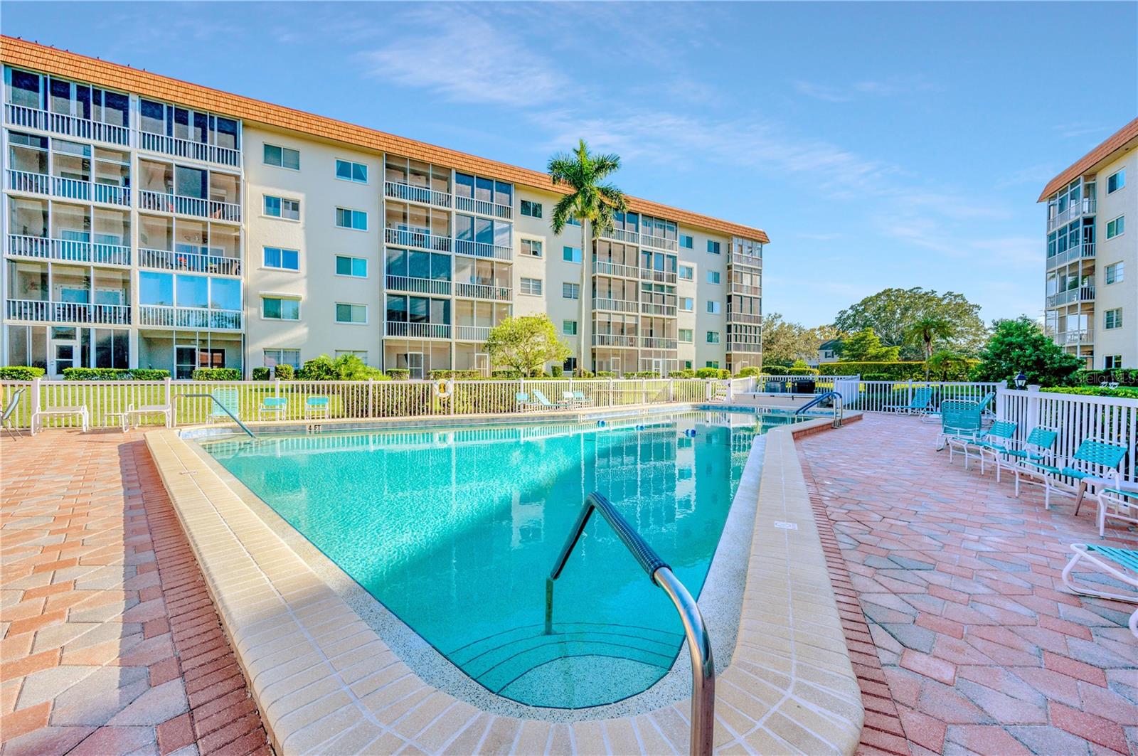 RIVER OAKS SEC B - Residential