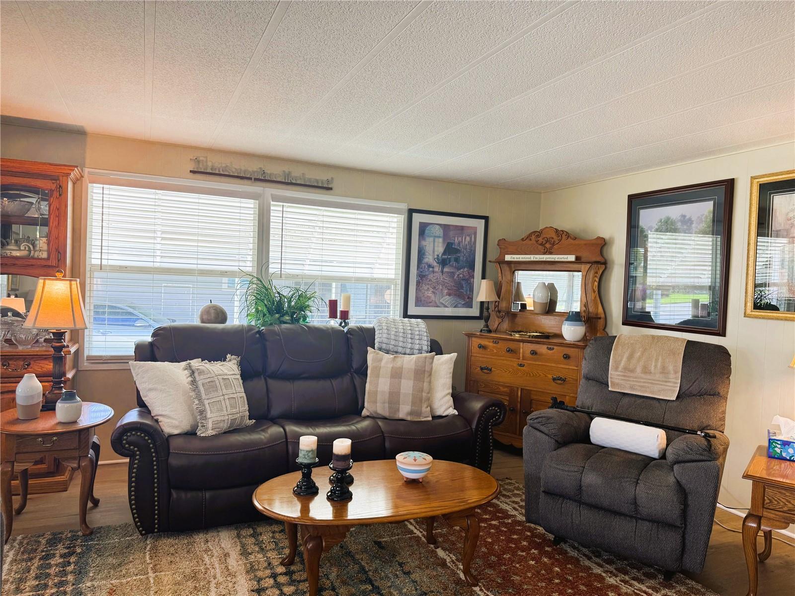 HAWTHORNE AT LEESBURG A COOP - Residential
