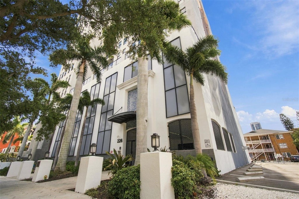 Photo of 226 5th Avenue N #M05, St Petersburg, FL 33701 (MLS # TB8553167)