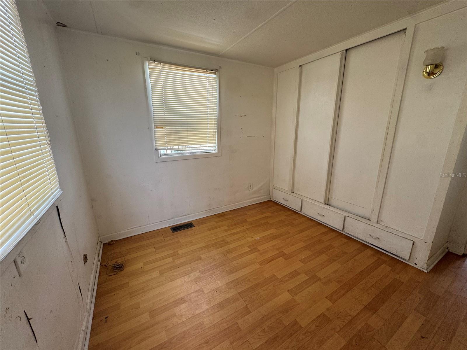 MOBILE ESTATES - Residential