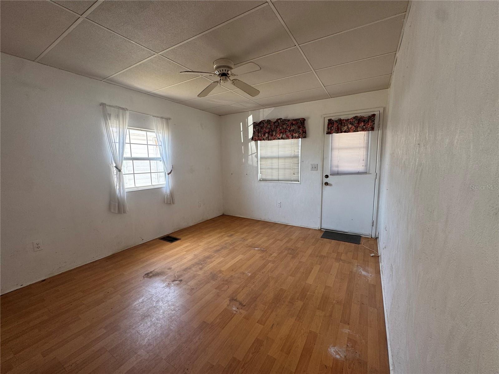 MOBILE ESTATES - Residential