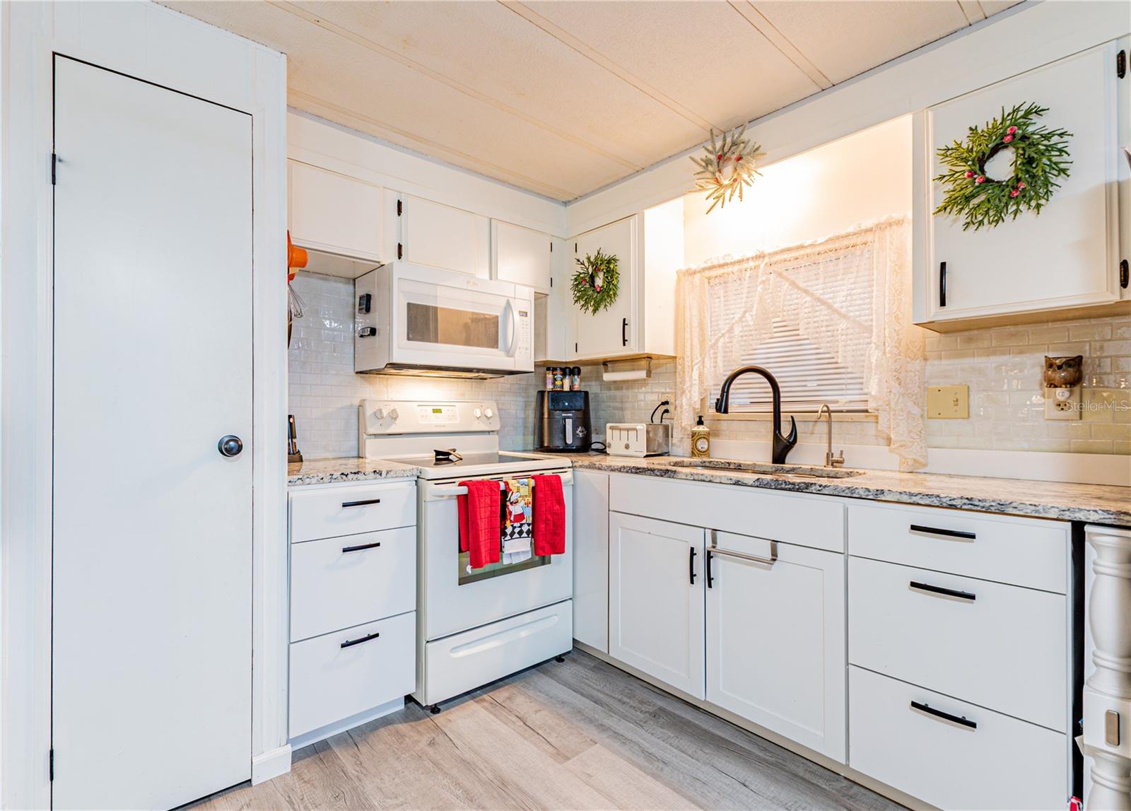 GEM ESTATES - Residential