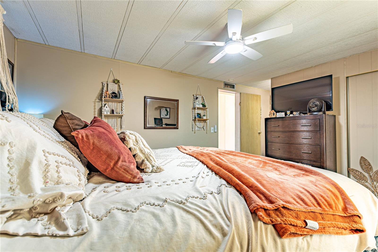 GEM ESTATES - Residential