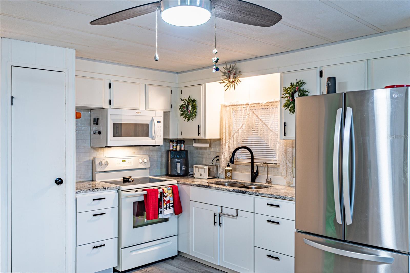 GEM ESTATES - Residential