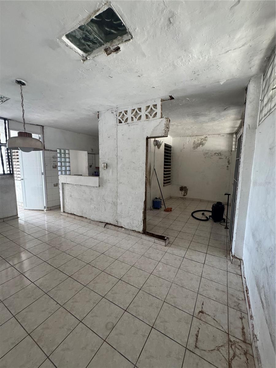 ALTAMESA - Residential