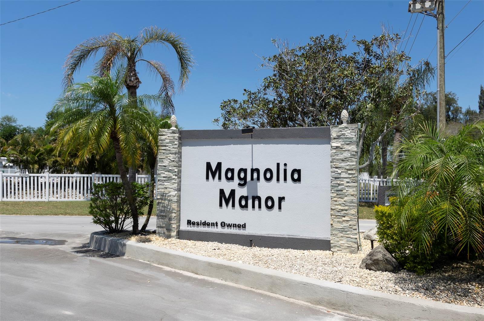 MAGNOLIA MANOR MOBILE HOME PARK UNREC - Residential