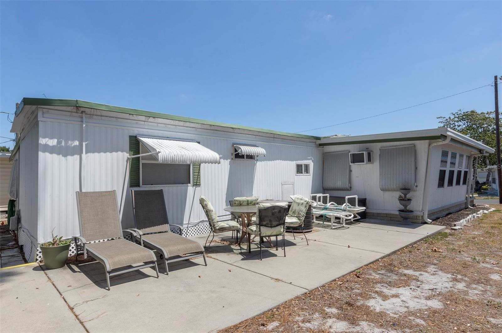 MAGNOLIA MANOR MOBILE HOME PARK UNREC - Residential