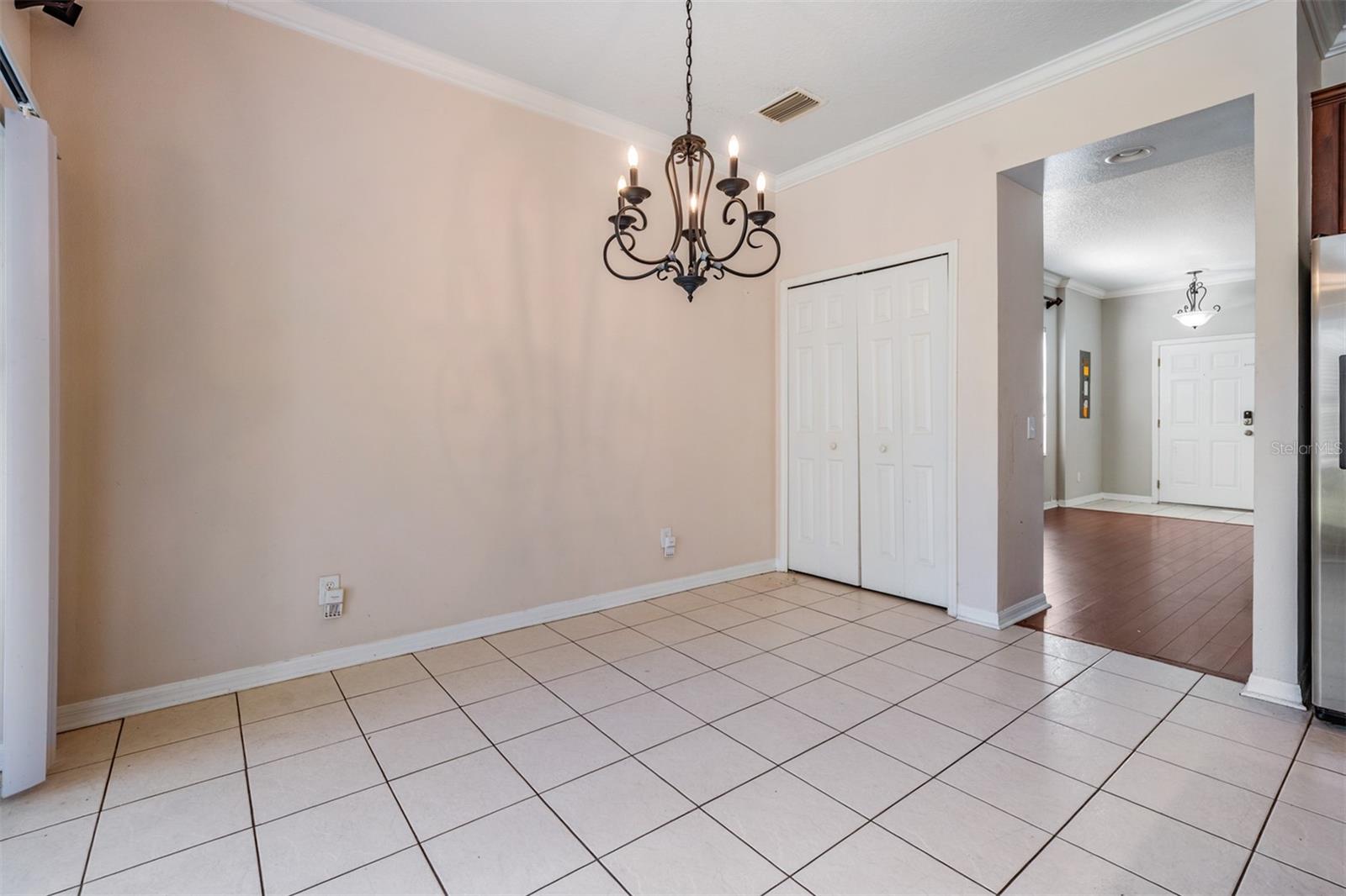 BALLANTRAE VILLAGE 01 - Residential