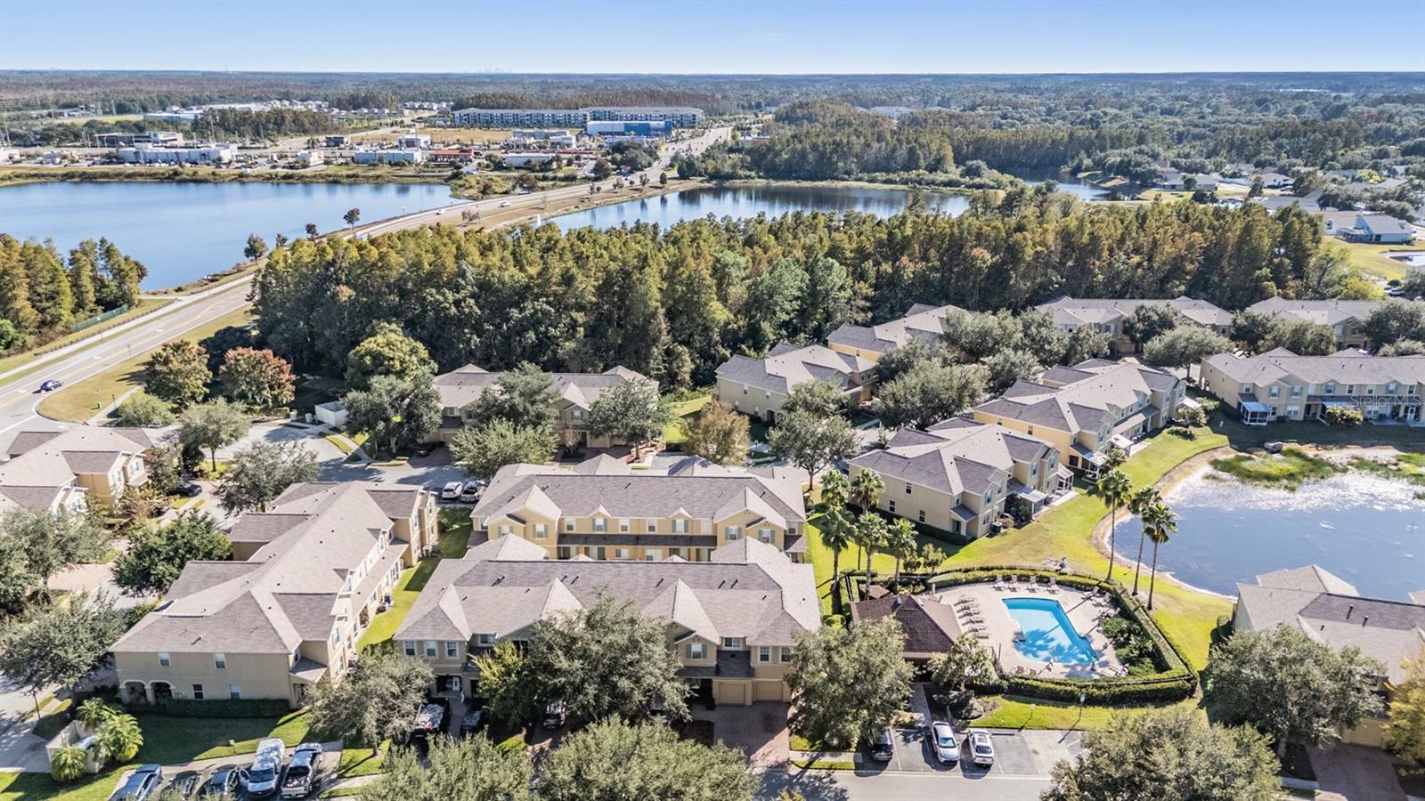 BALLANTRAE VILLAGE 01 - Residential