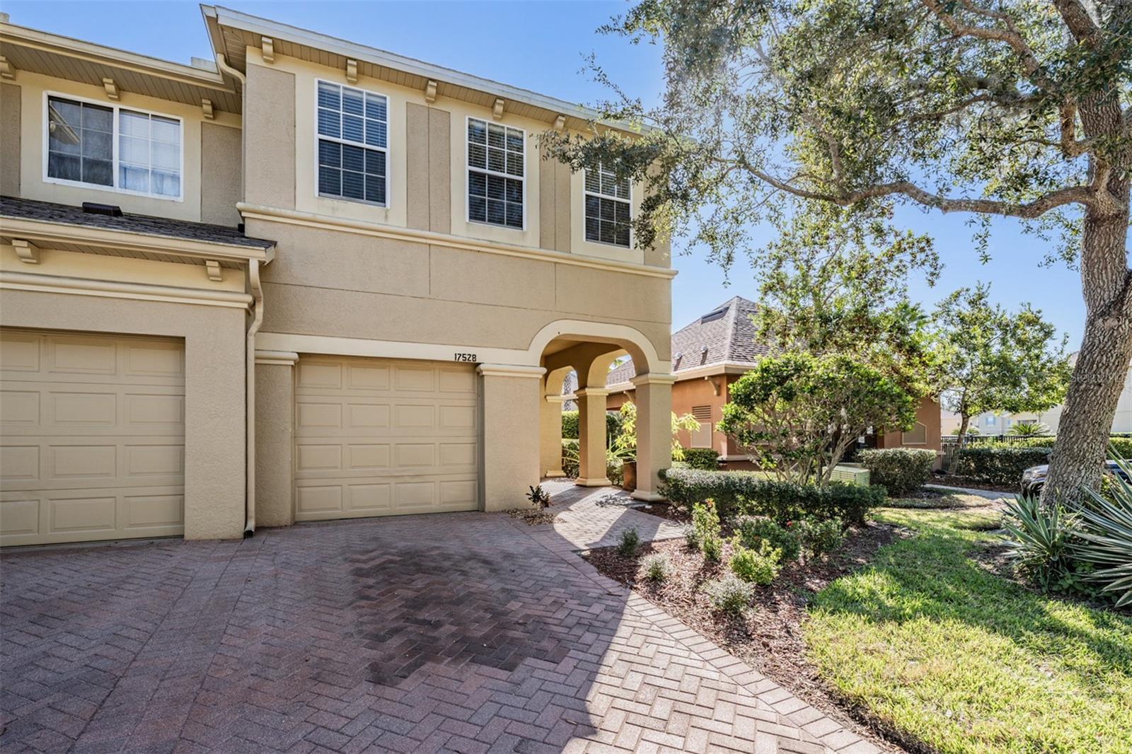 BALLANTRAE VILLAGE 01 - Residential