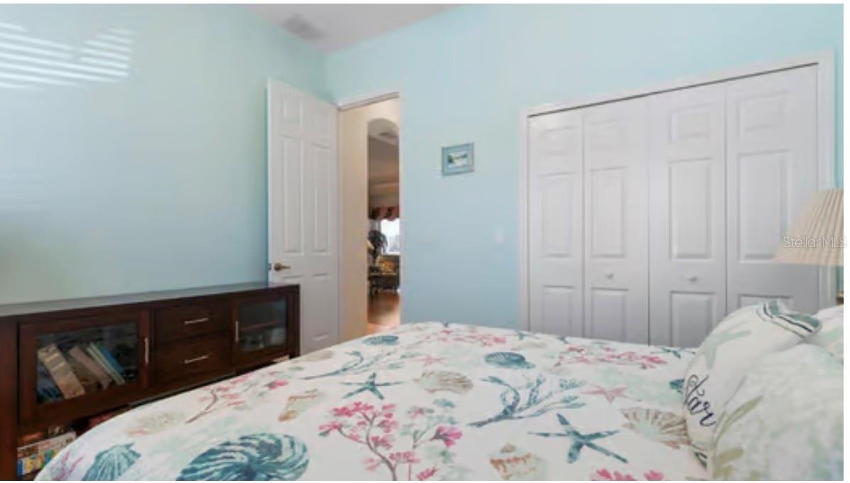 HIDDEN LAKES - Residential