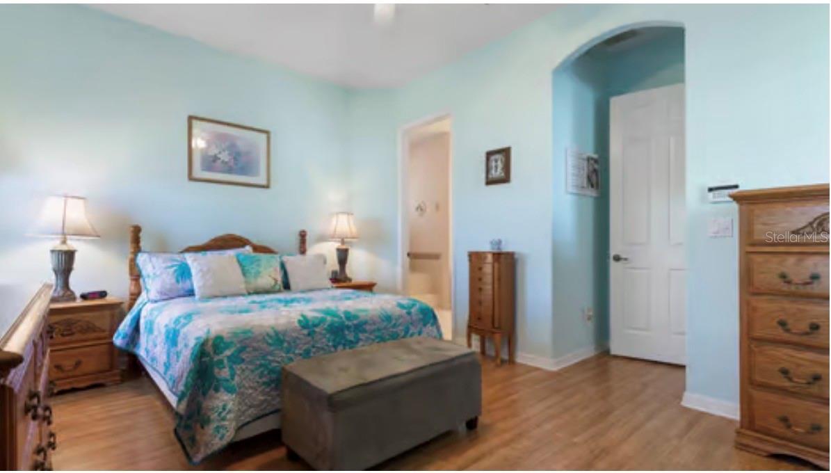 HIDDEN LAKES - Residential