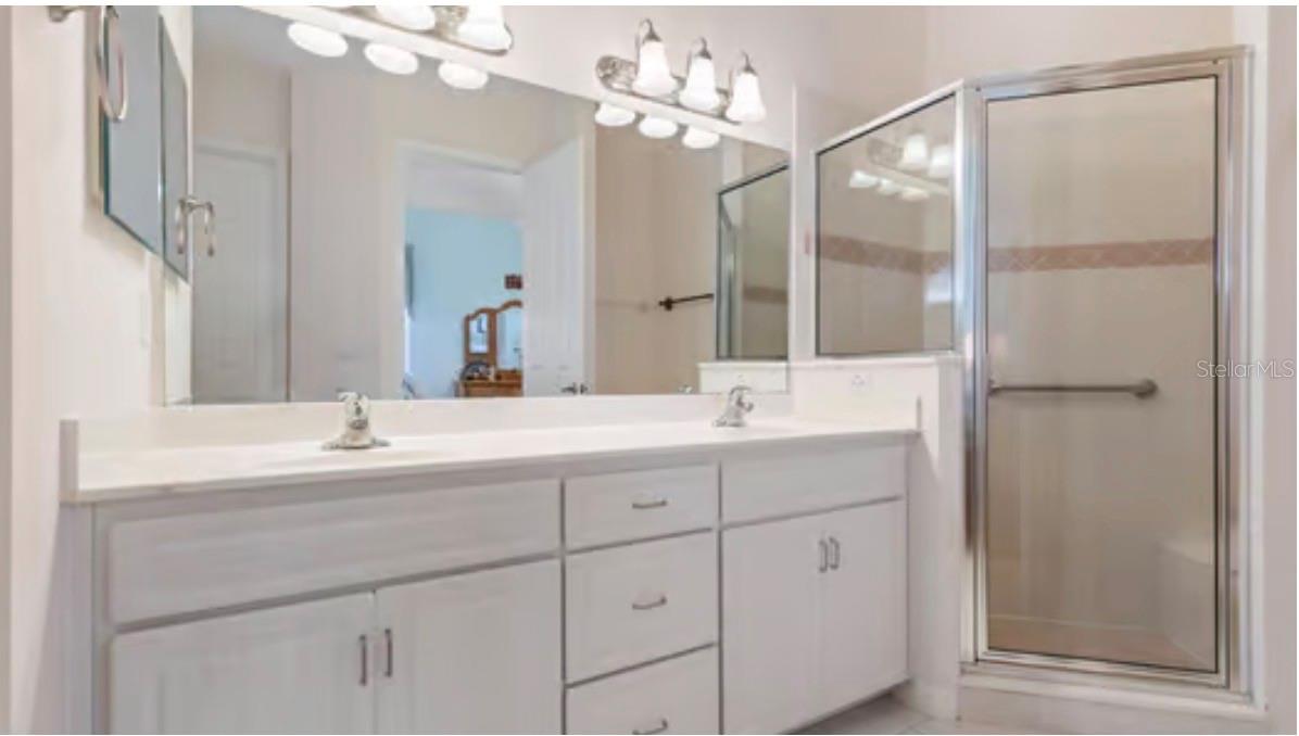 HIDDEN LAKES - Residential