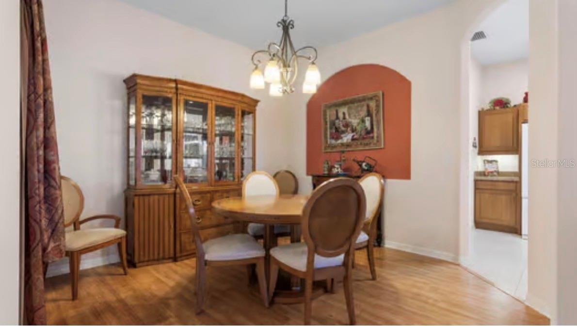 HIDDEN LAKES - Residential