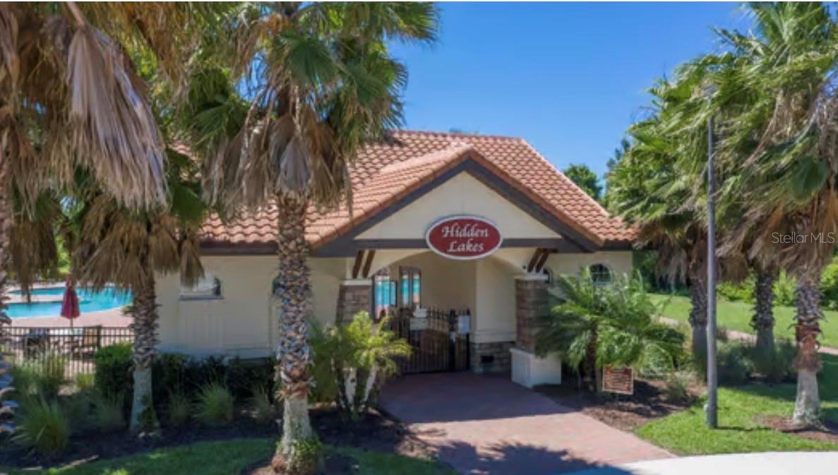 HIDDEN LAKES - Residential