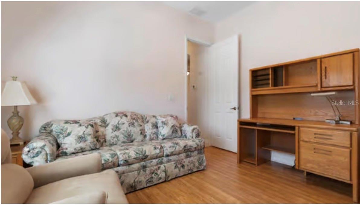 HIDDEN LAKES - Residential