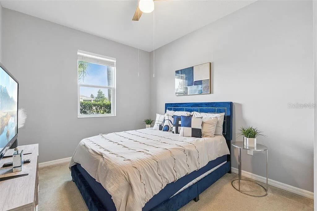 CREEKSTONE - Residential