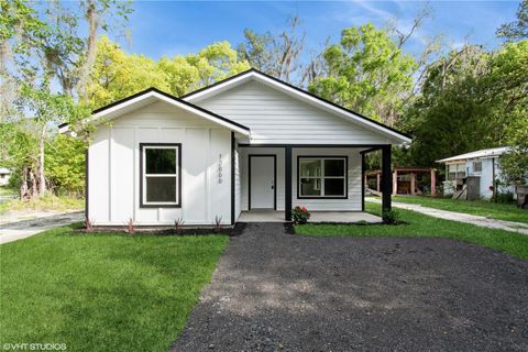 Photo of 13866 NE 150th Avenue, Waldo, FL 32694 (MLS # GC529858)