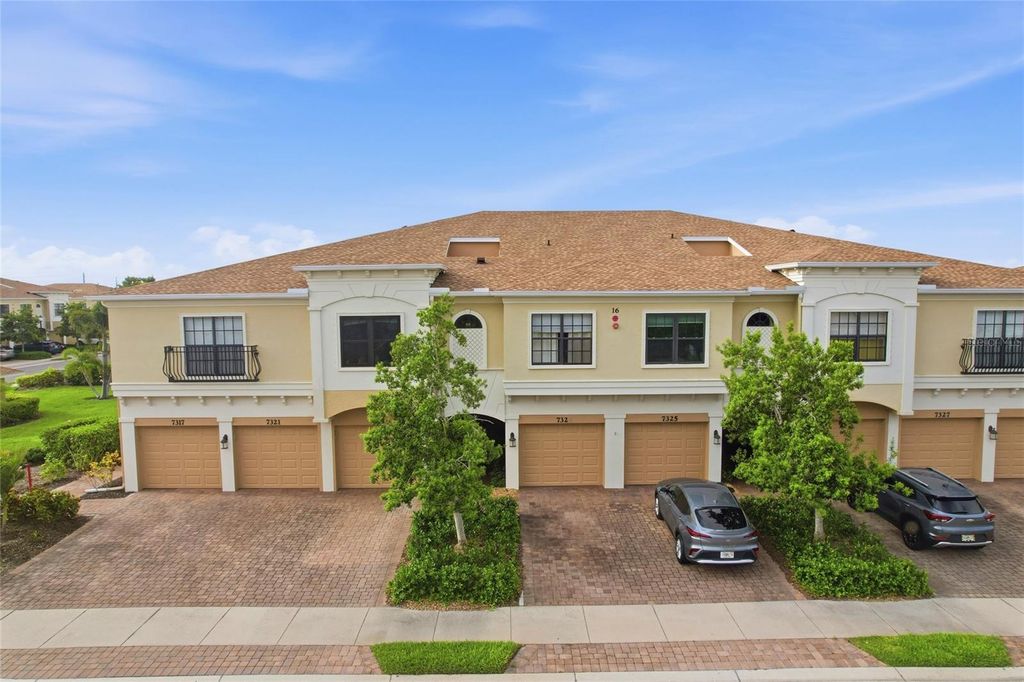 Photo of 7321 Skybird Road #397, Bradenton, FL 34209 (MLS # A4688940)