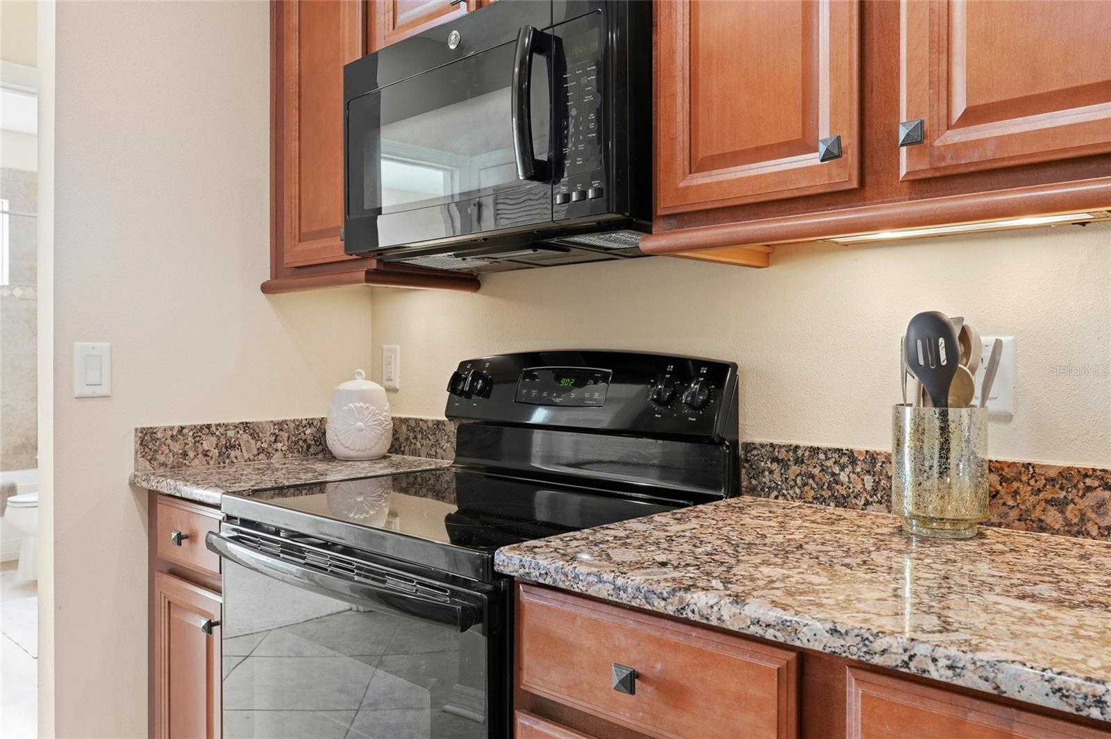 PALMA SOLA TRACE - Residential