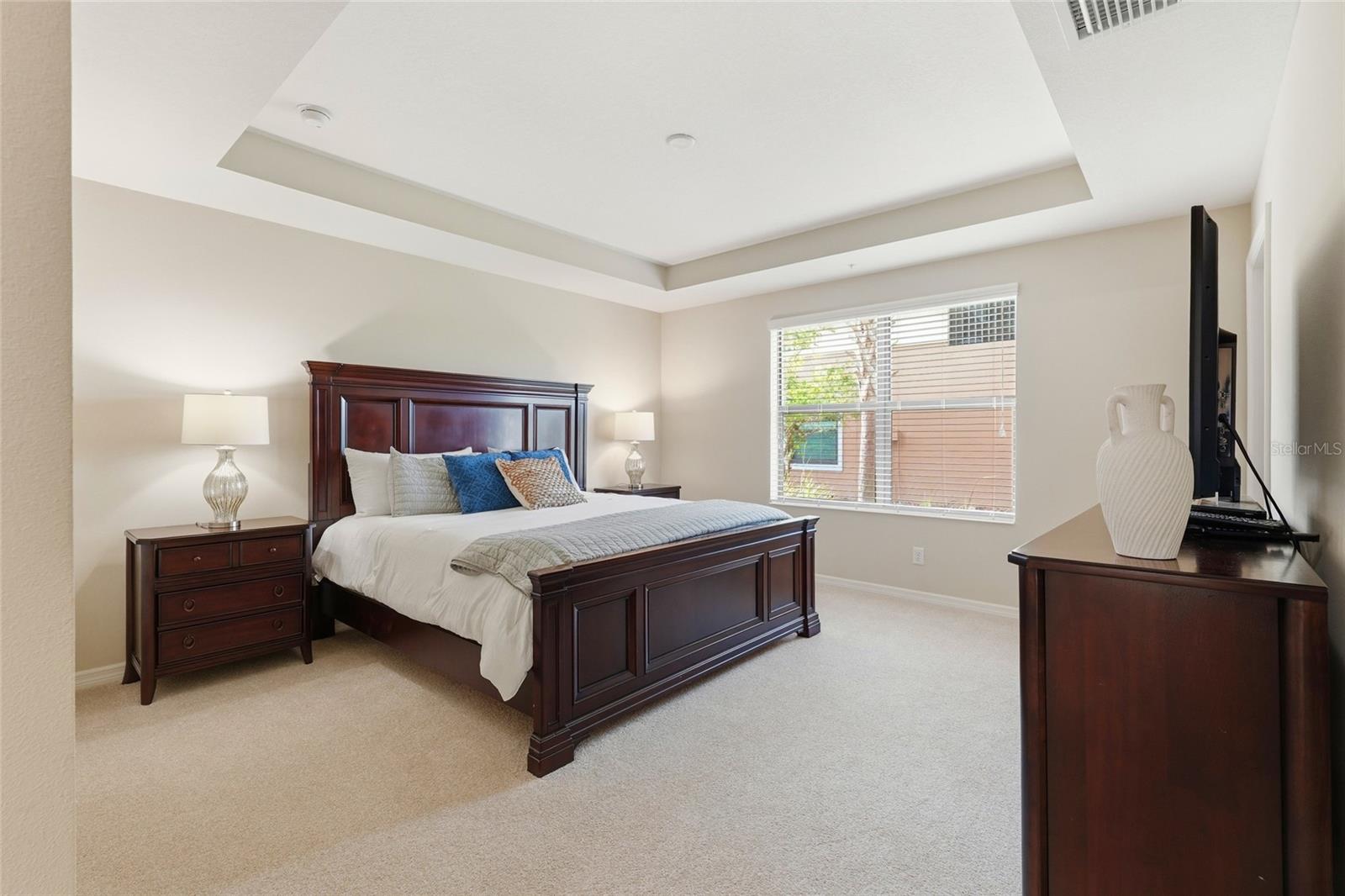 PALMA SOLA TRACE - Residential