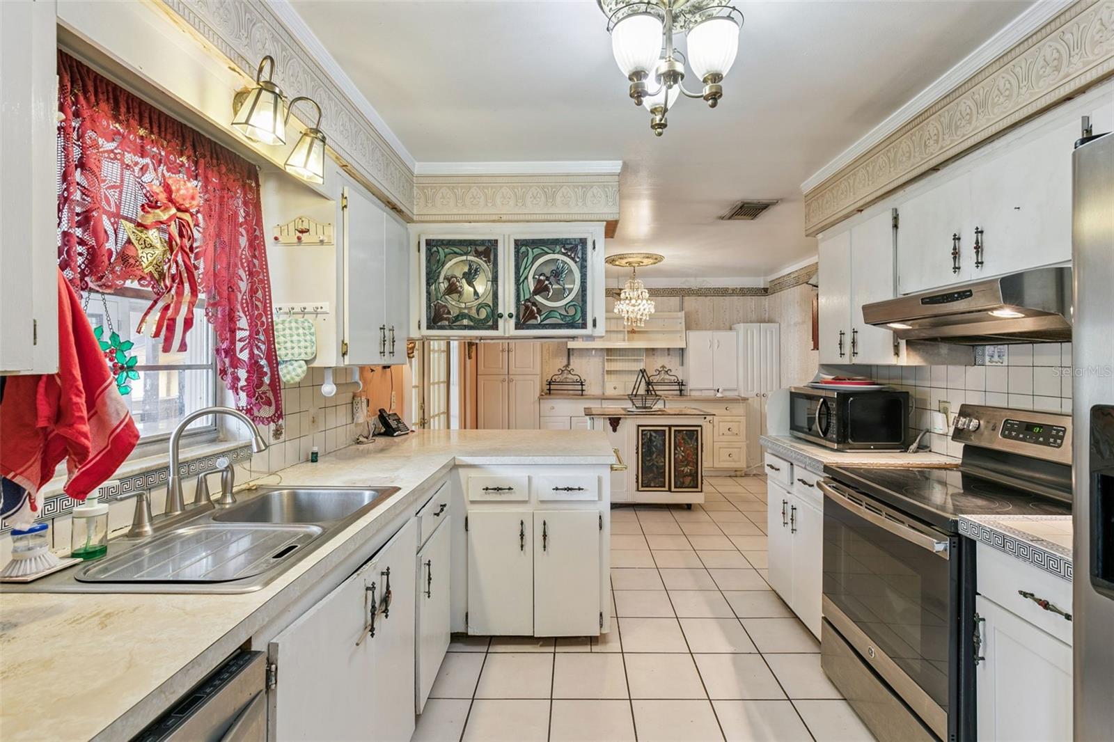 SOUTH POINTE - Residential