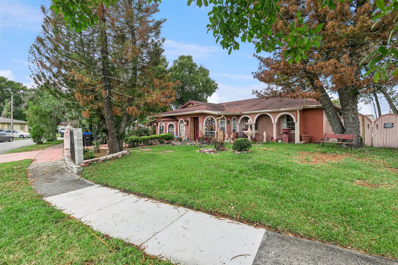 SOUTH POINTE - Residential