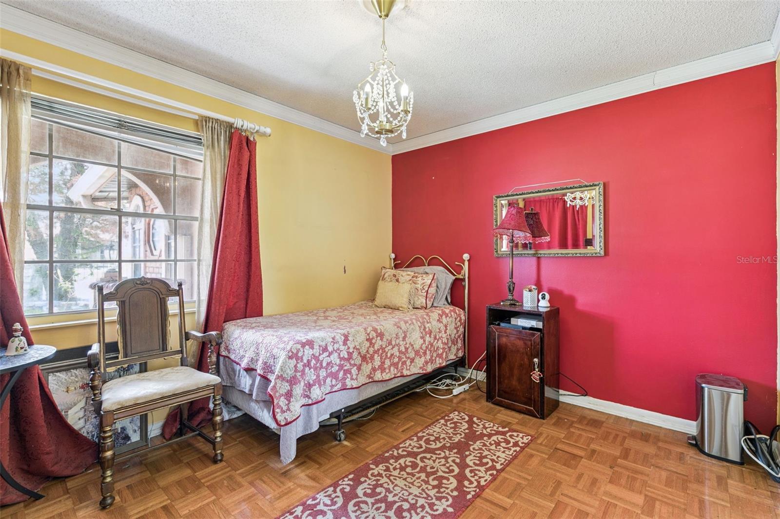 SOUTH POINTE - Residential