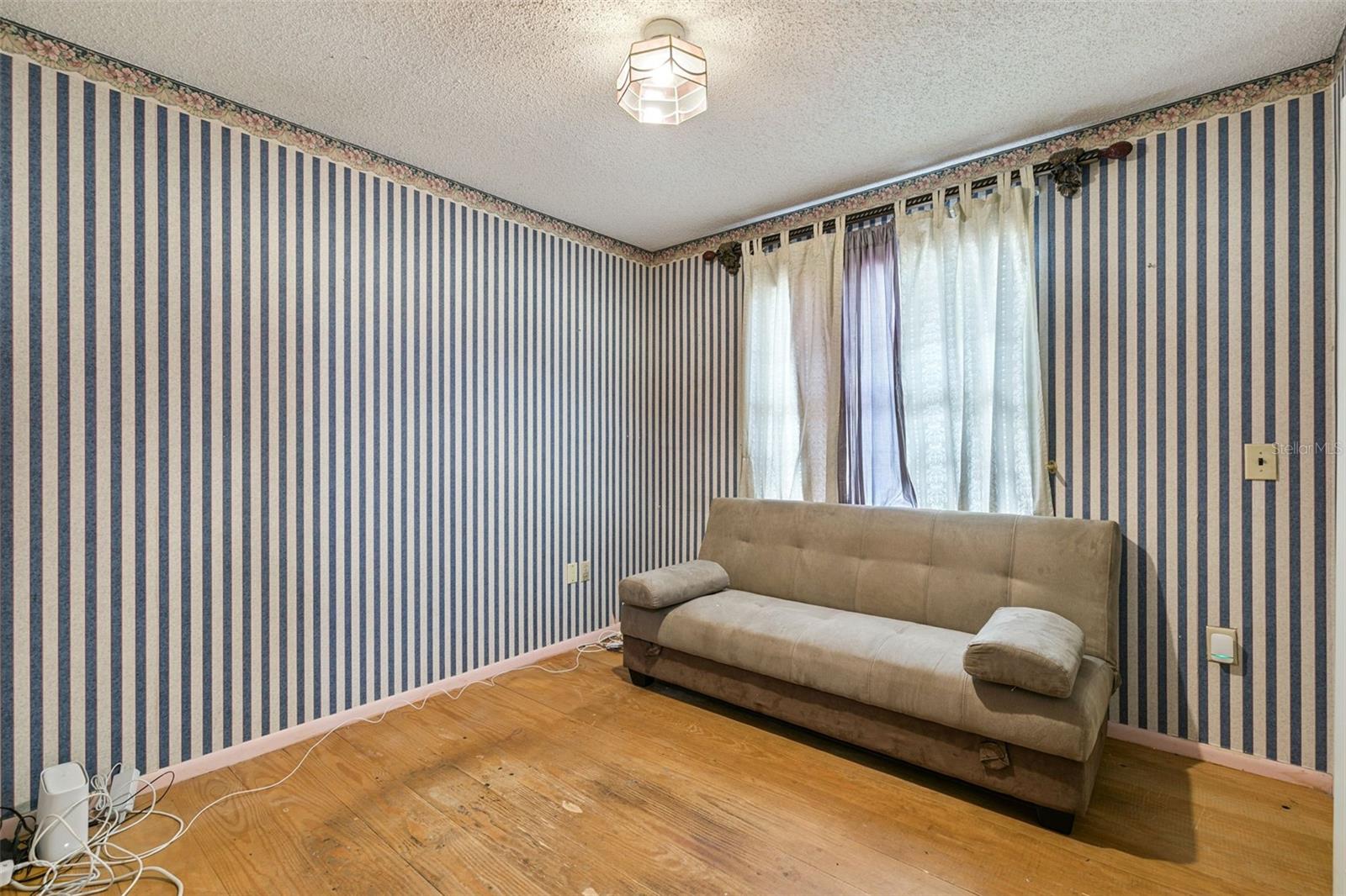 SOUTH POINTE - Residential