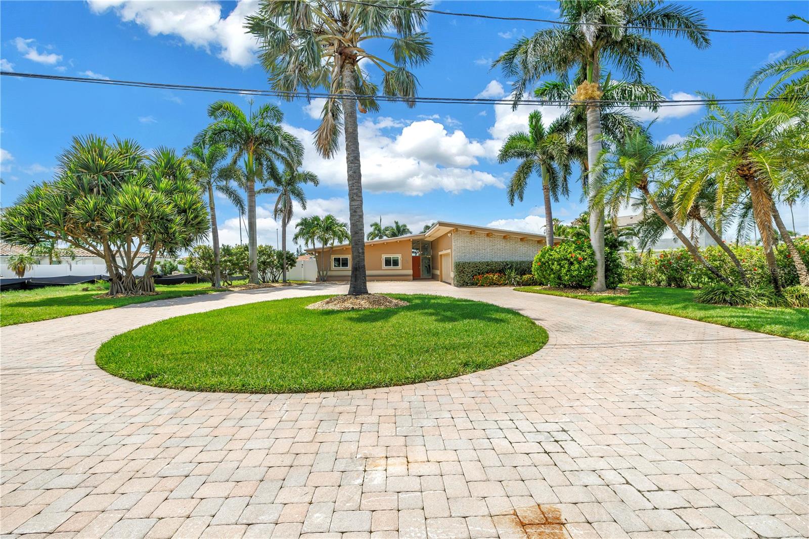 PARADISE ISLAND 1ST ADD - Residential