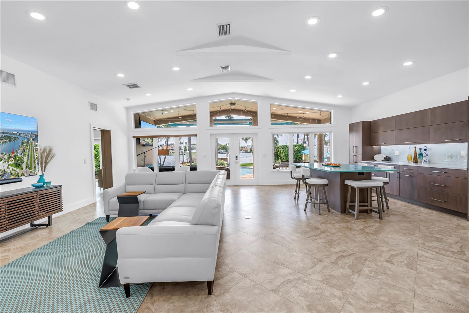 PARADISE ISLAND 1ST ADD - Residential