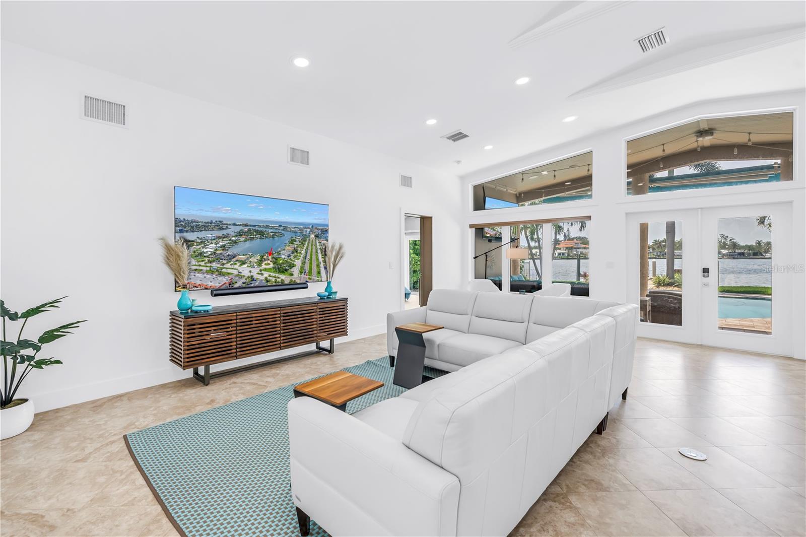 PARADISE ISLAND 1ST ADD - Residential