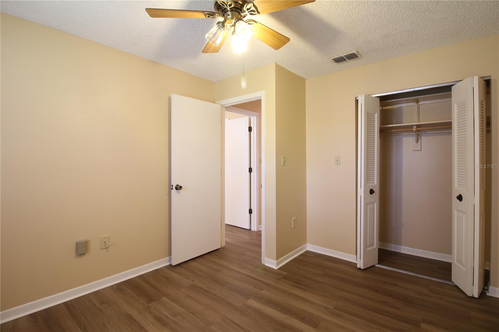 SEVEN ACRES - Residential Lease
