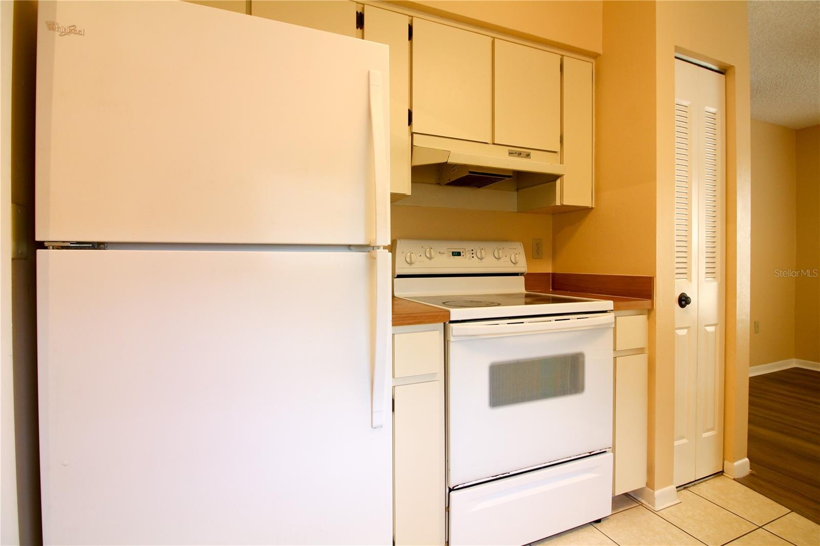 SEVEN ACRES - Residential Lease