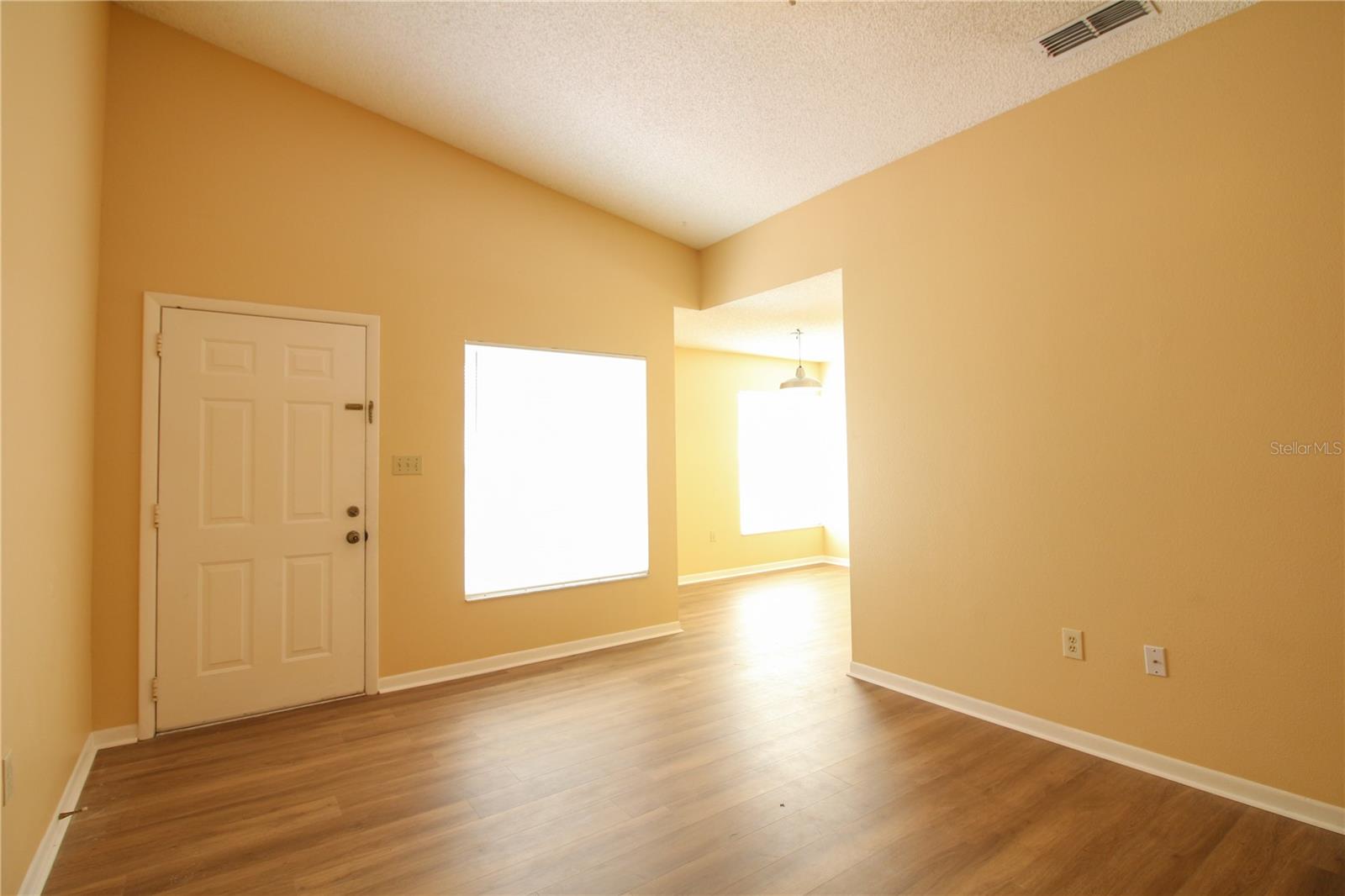 SEVEN ACRES - Residential Lease