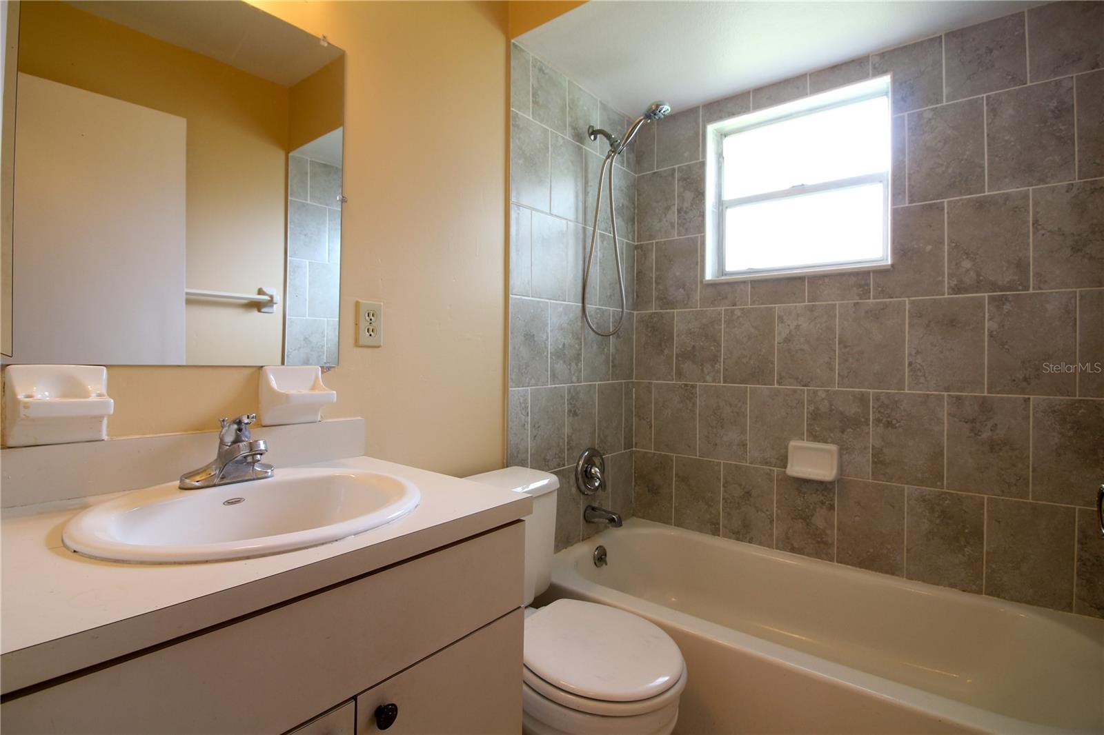 SEVEN ACRES - Residential Lease