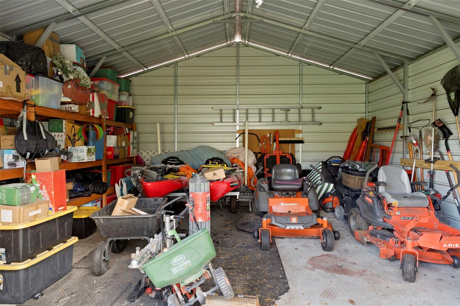 SPRING HILL - Residential