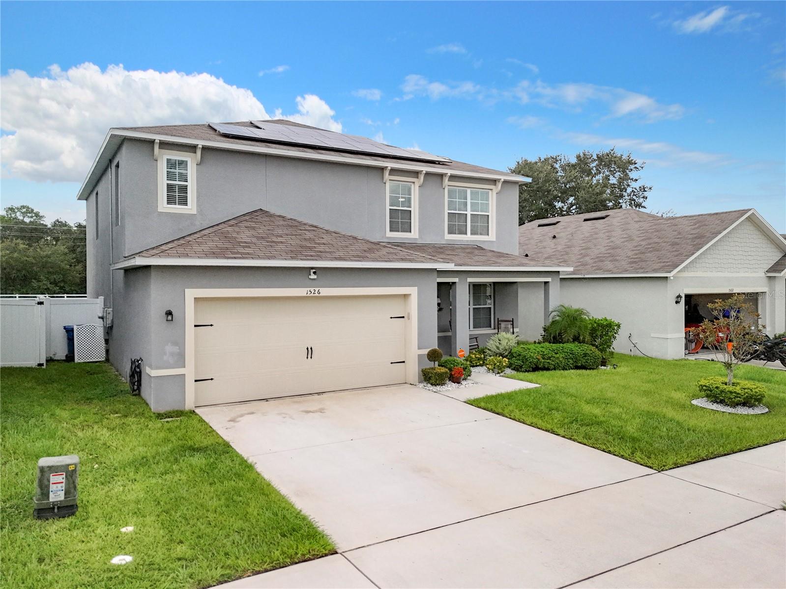 1526 WHITE HAWK WAY