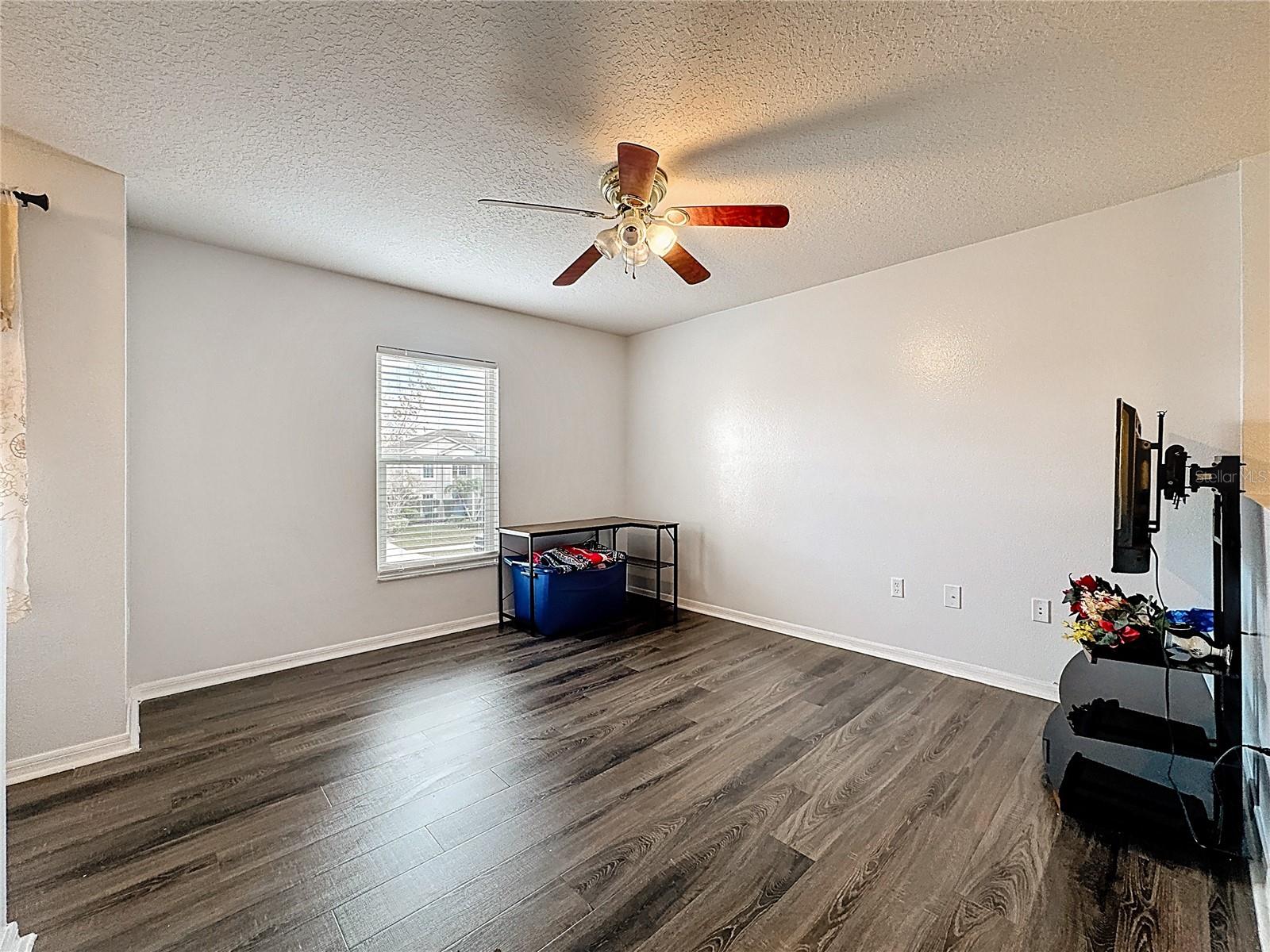 EAGLE BAY PH 1 - Residential