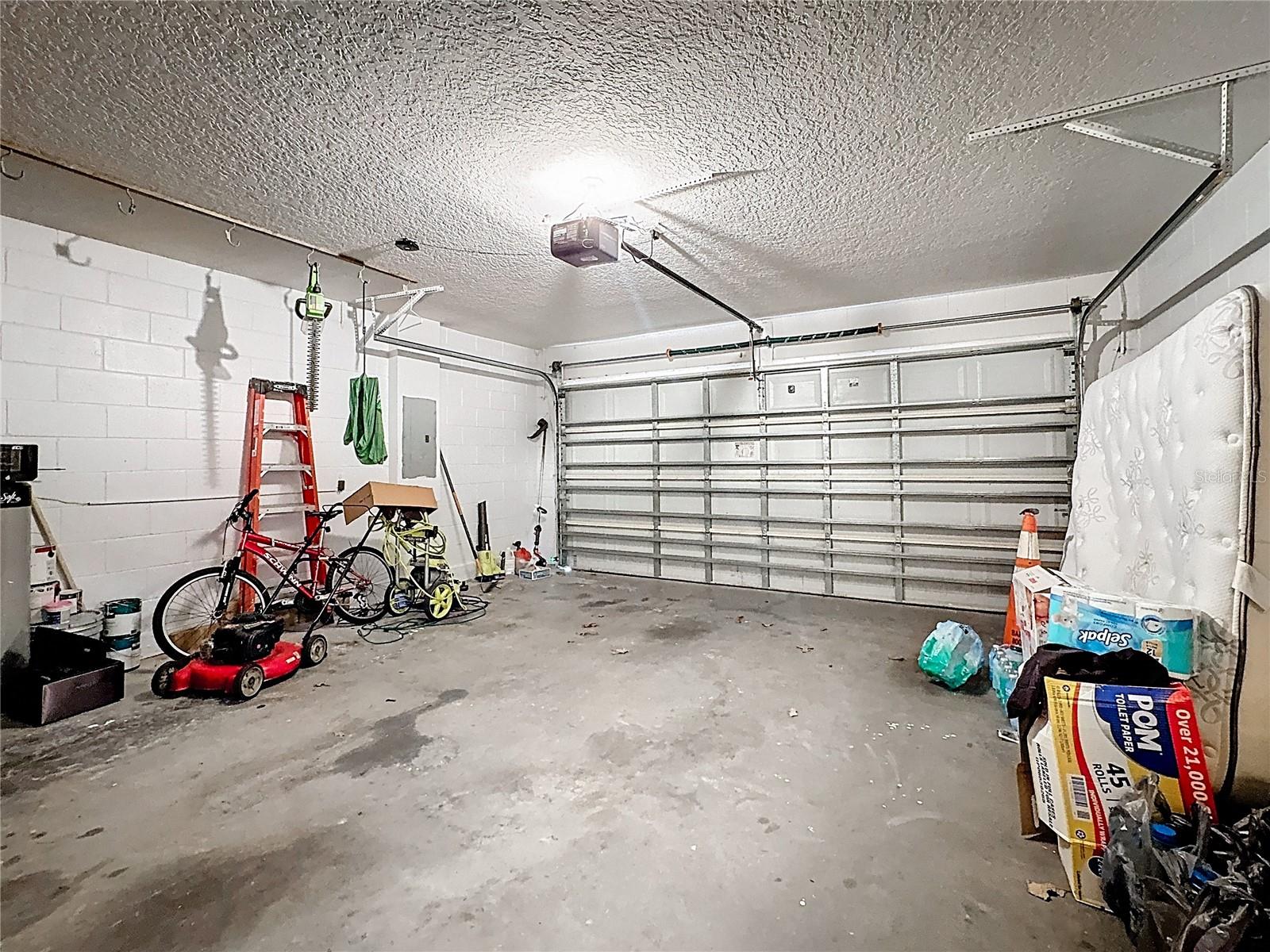 EAGLE BAY PH 1 - Residential