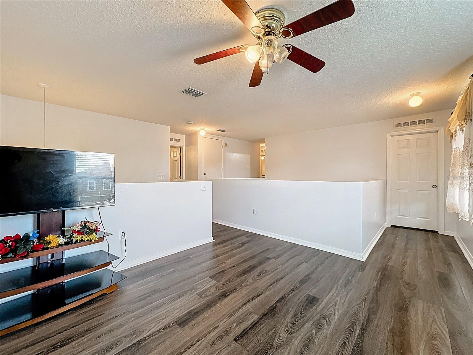 EAGLE BAY PH 1 - Residential