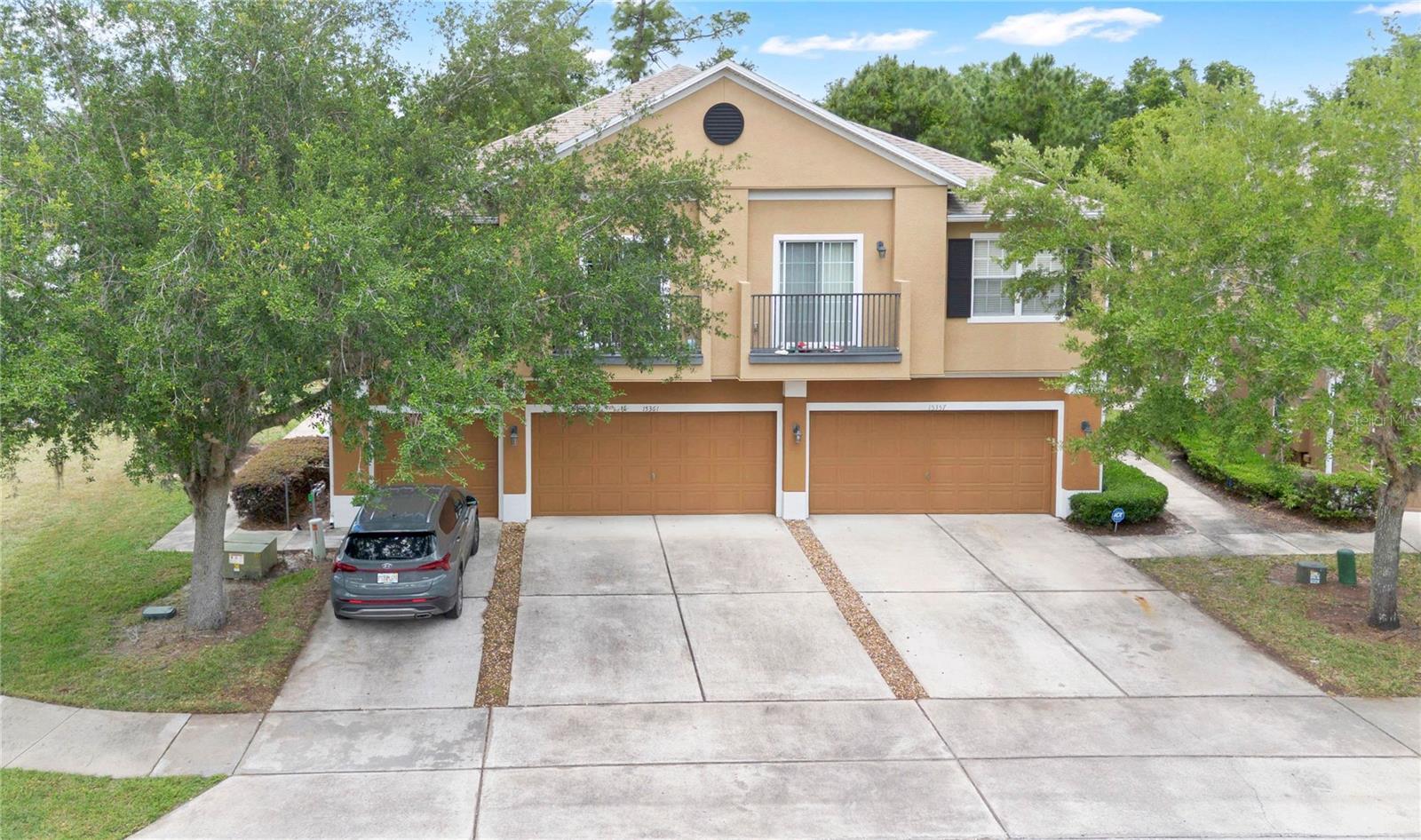 TUCKER OAKS - Residential