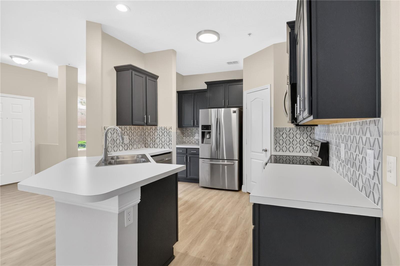 TUCKER OAKS - Residential