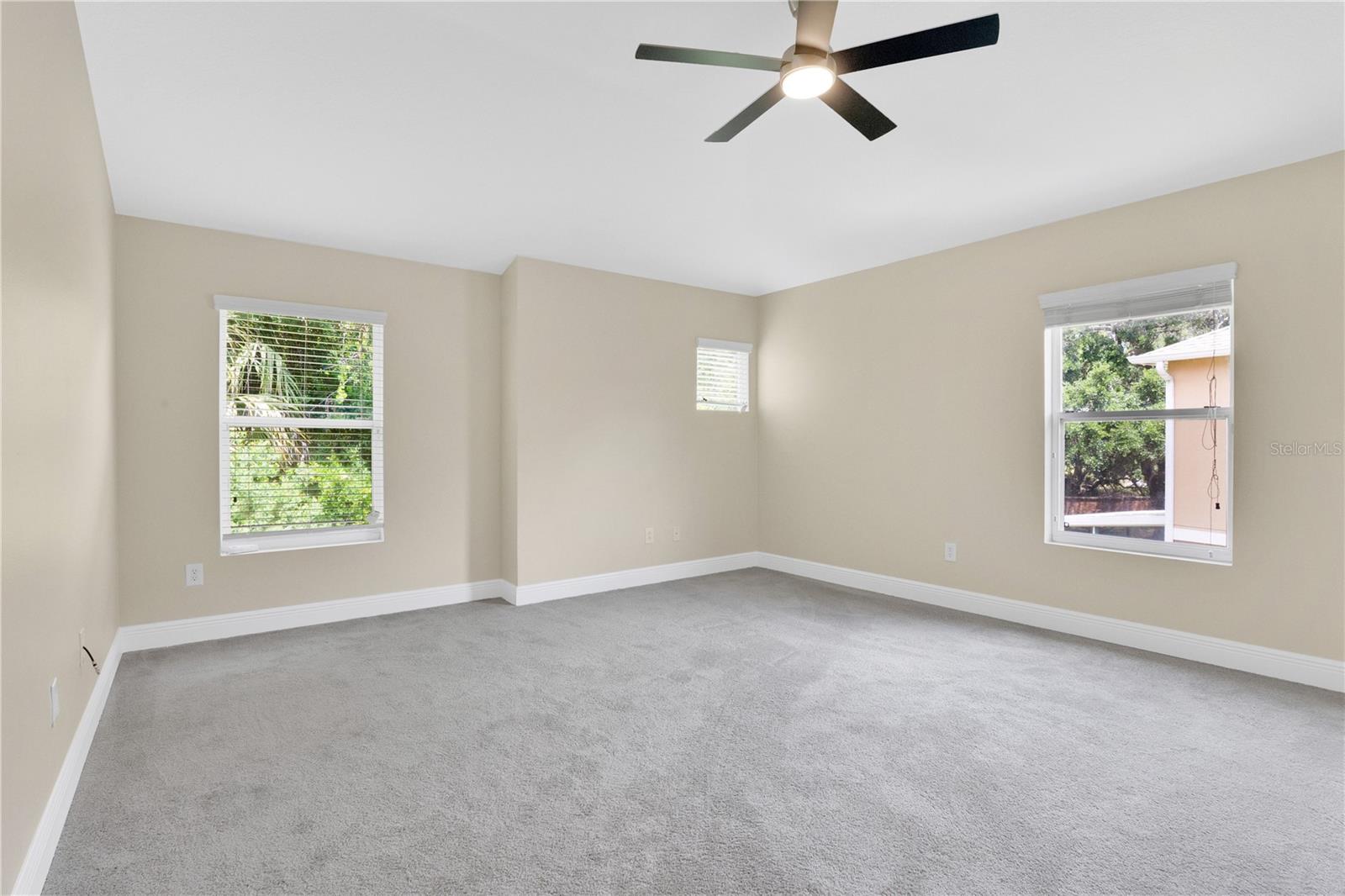 TUCKER OAKS - Residential