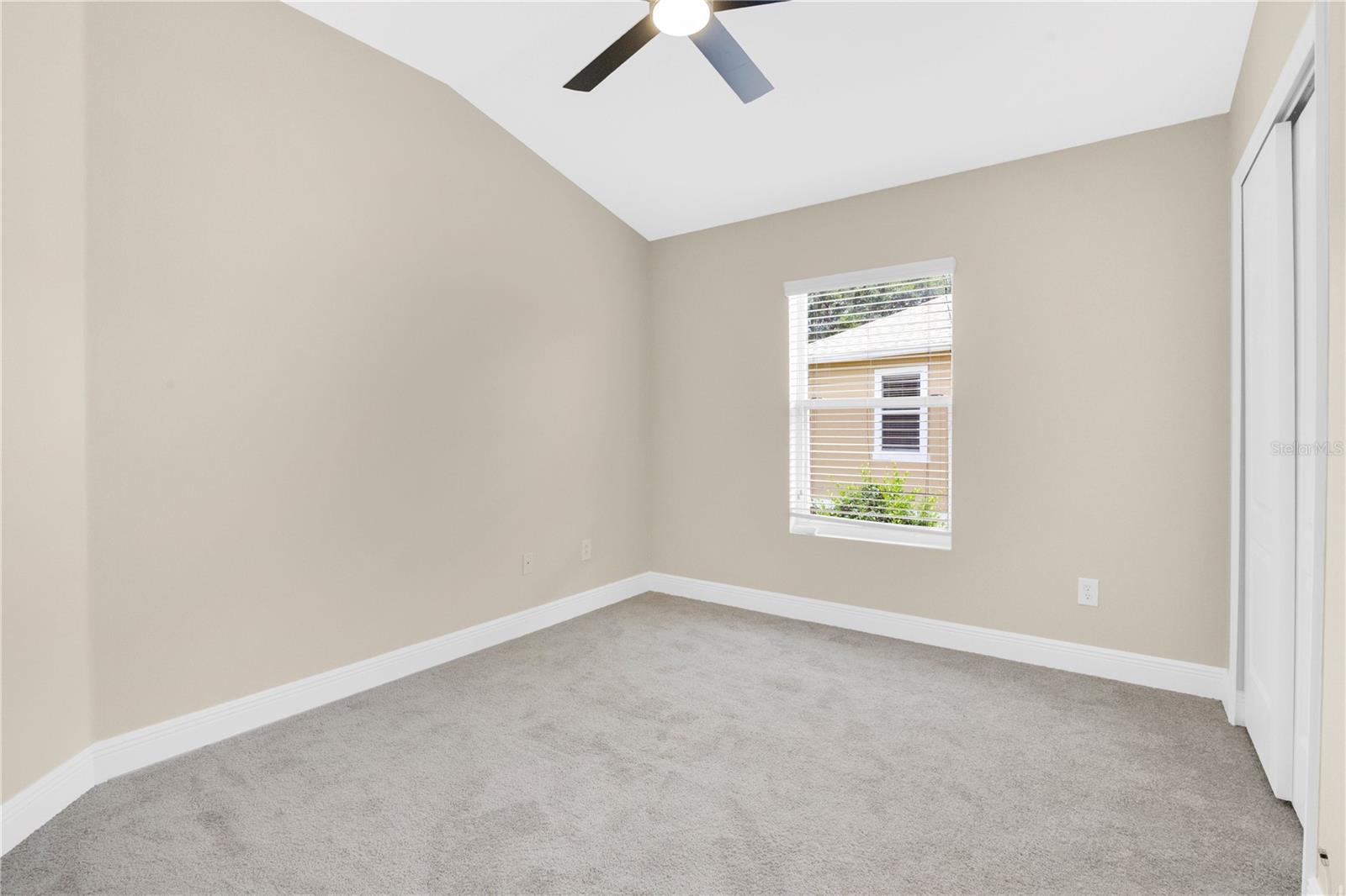 TUCKER OAKS - Residential