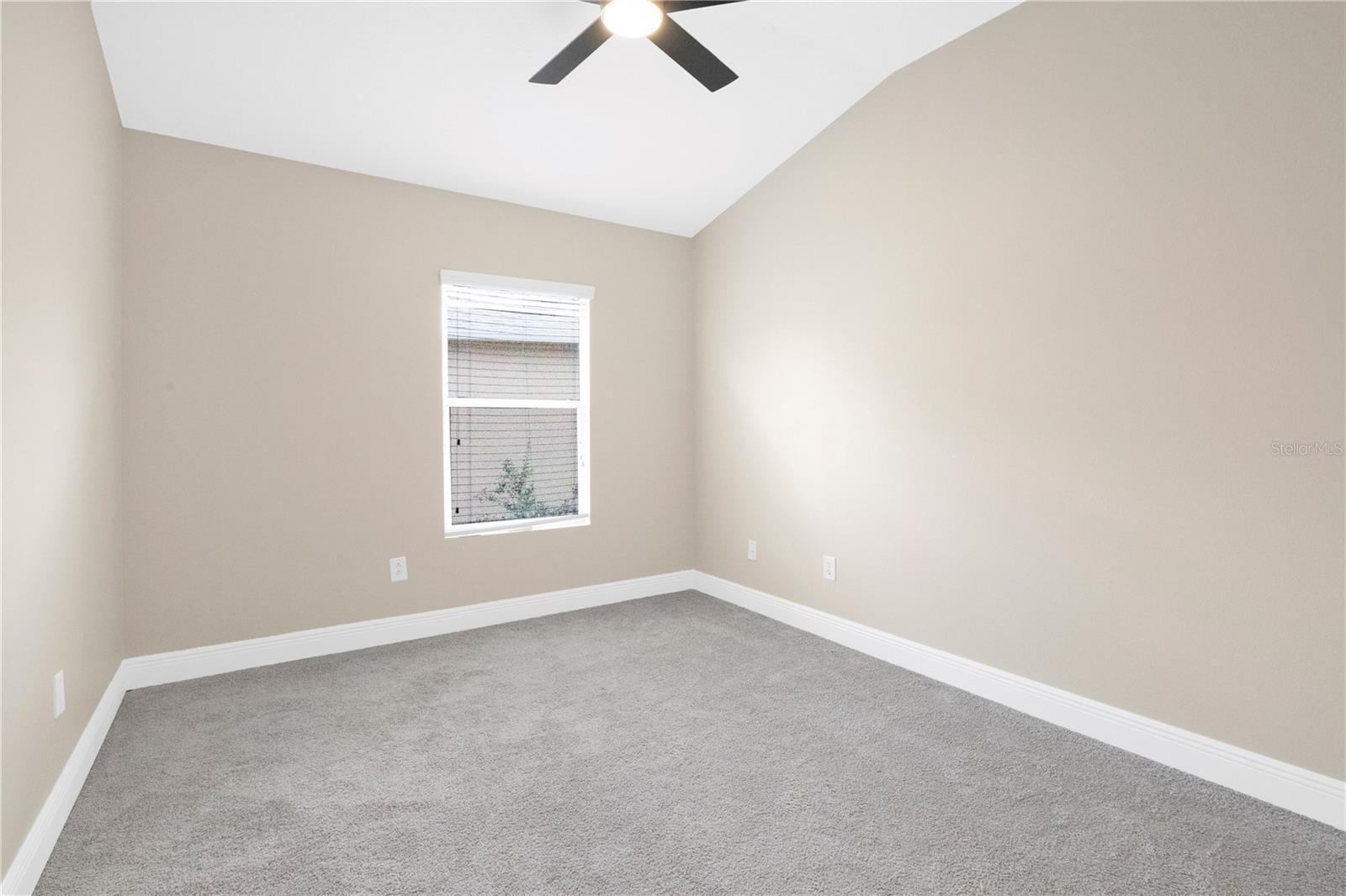 TUCKER OAKS - Residential