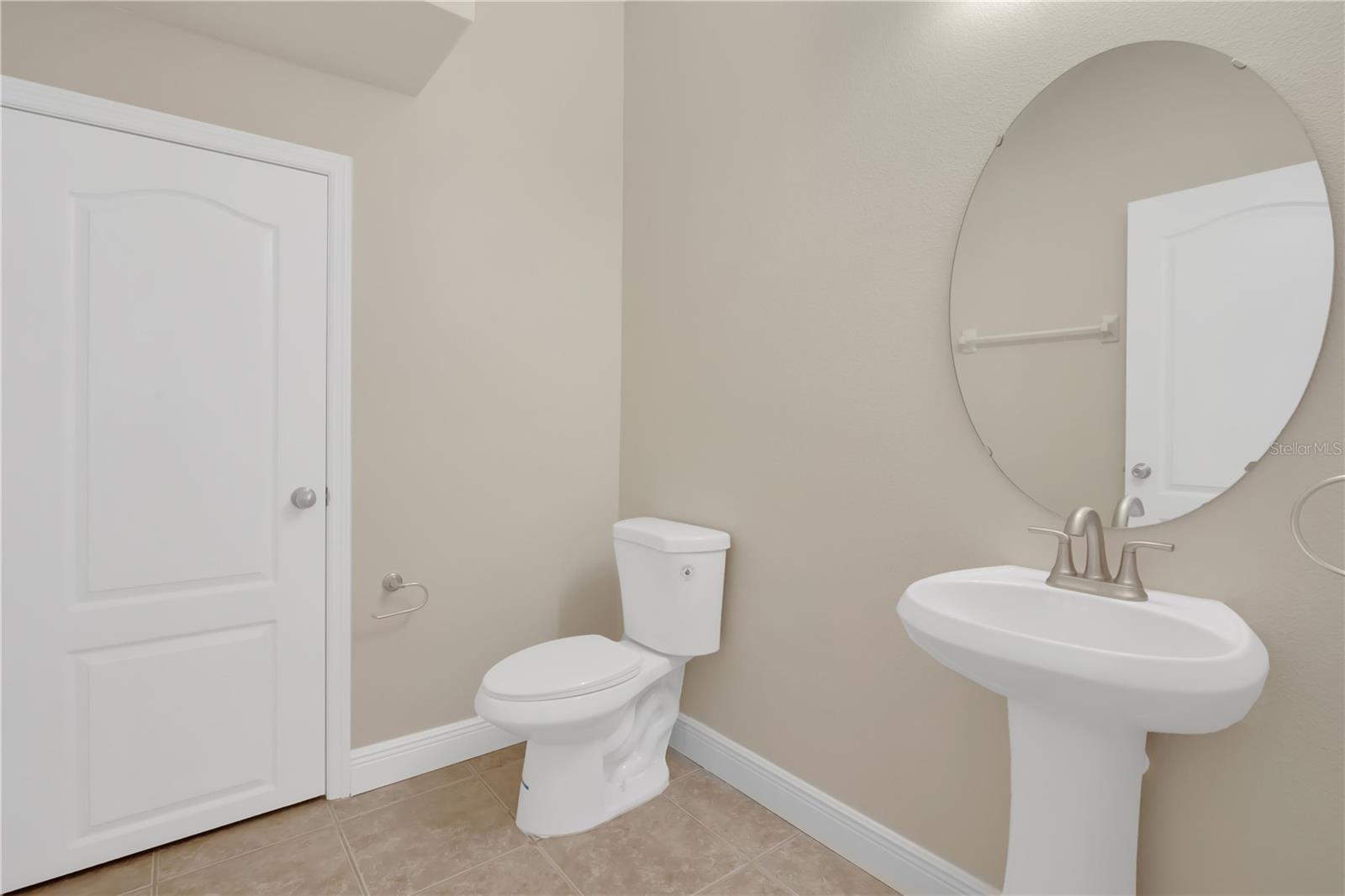 TUCKER OAKS - Residential