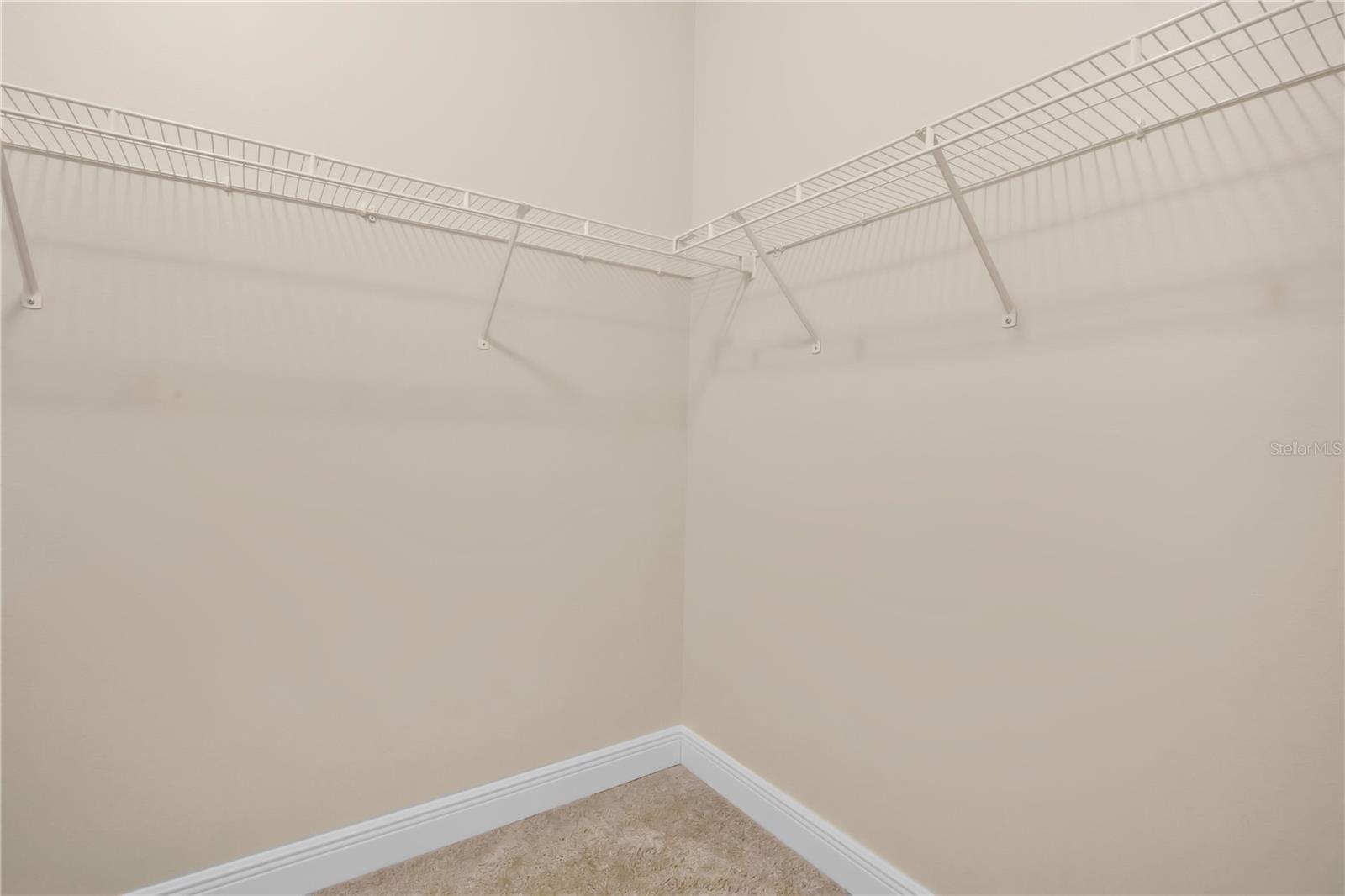 TUCKER OAKS - Residential