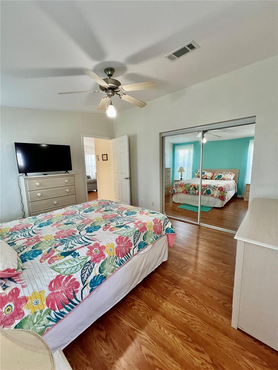 HARBOR LIGHTS MHP CO-OP - Residential